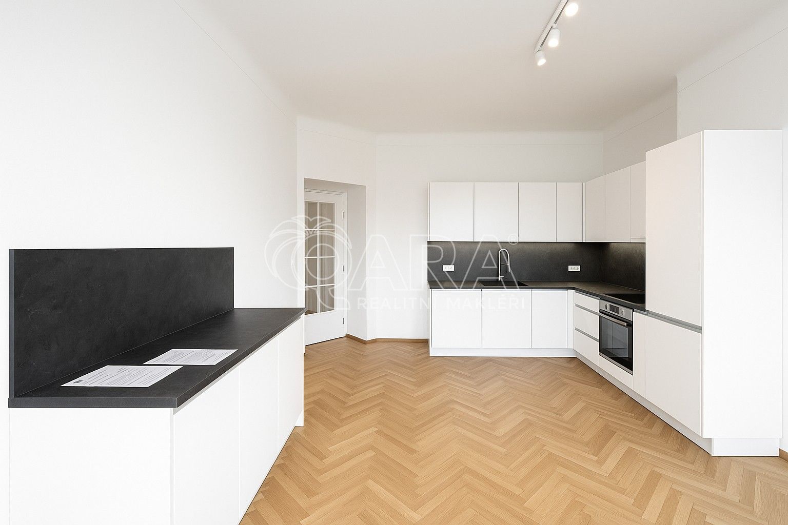 Pronájem kancelář - Polská, Praha, 147 m²