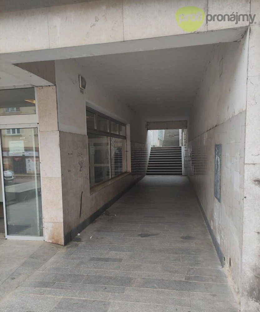 Obchodní prostory, Nádražní, Pelhřimov, 127 m² - 2