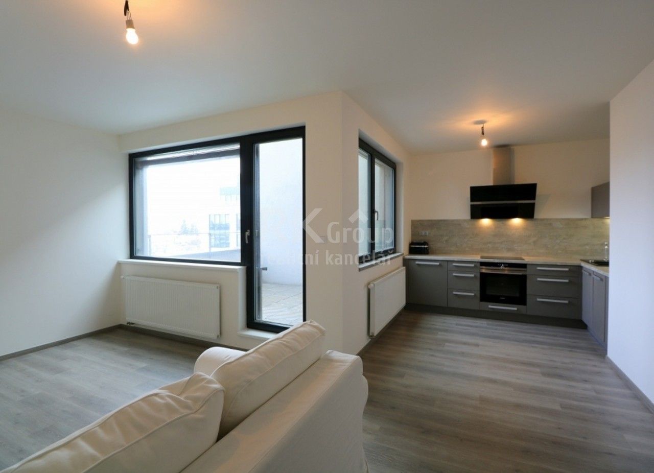 3+kk, Barvitiova, Praha, 75 m² - 2