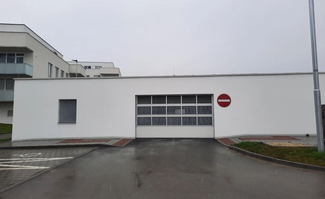 Garáže, Boskovice, 680 01