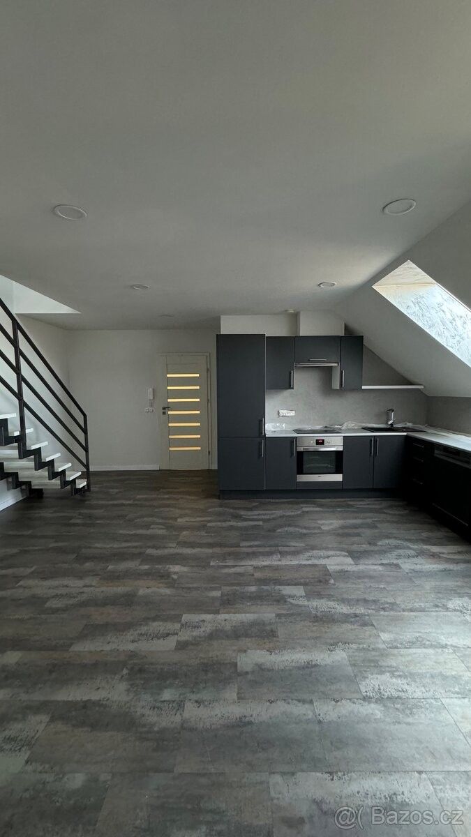 Byty, Brada-Rybníček, 506 01