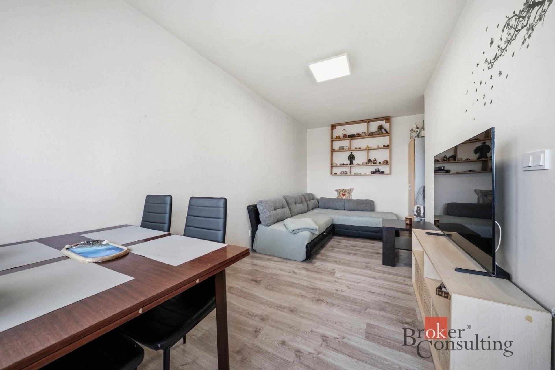 Prodej byt 3+1 - Varšavská, Pardubice, 56 m² - 2