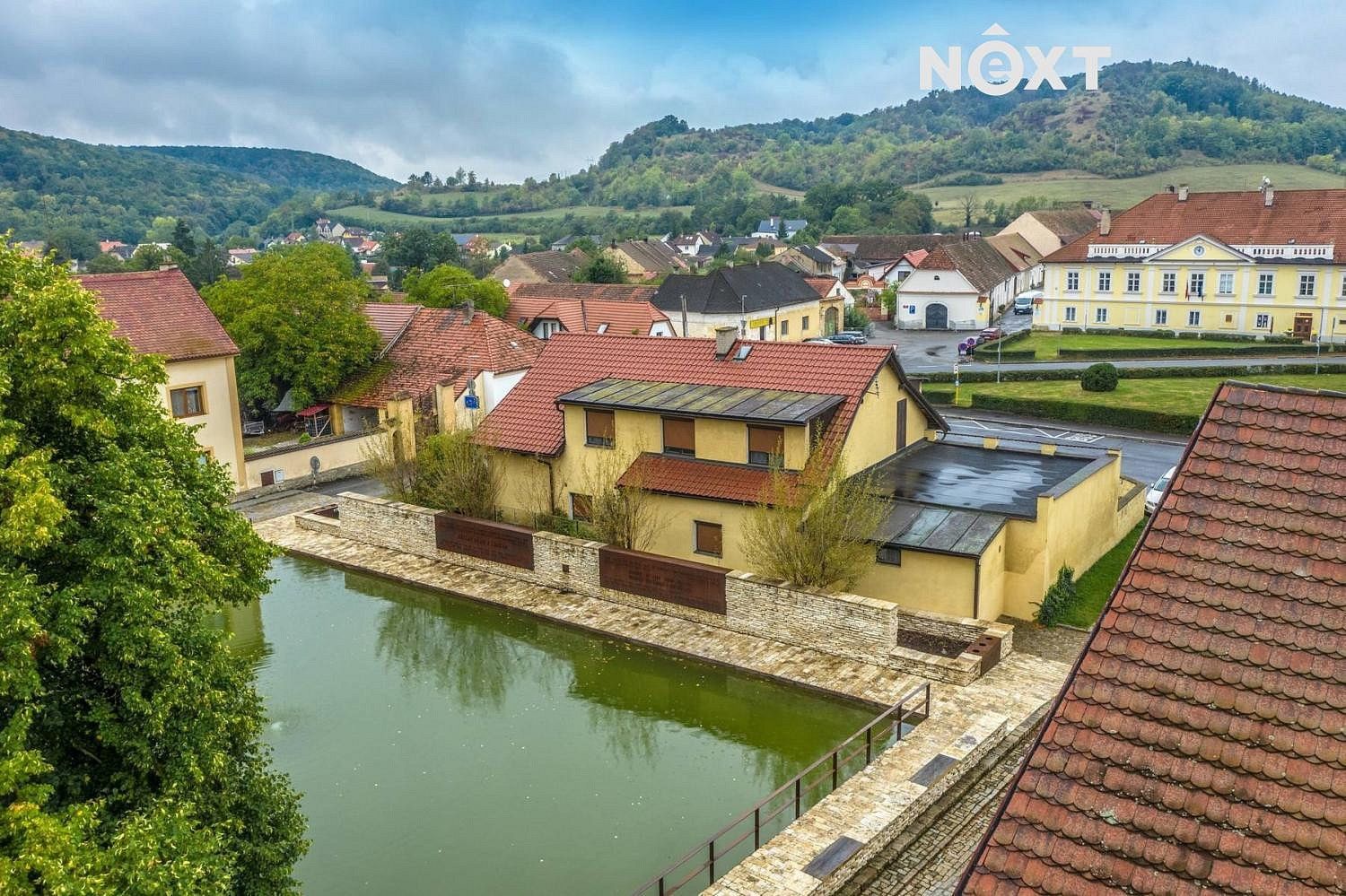 Restaurace, Tetín, okres Beroun, Středočeský kraj, 416 m² - 2