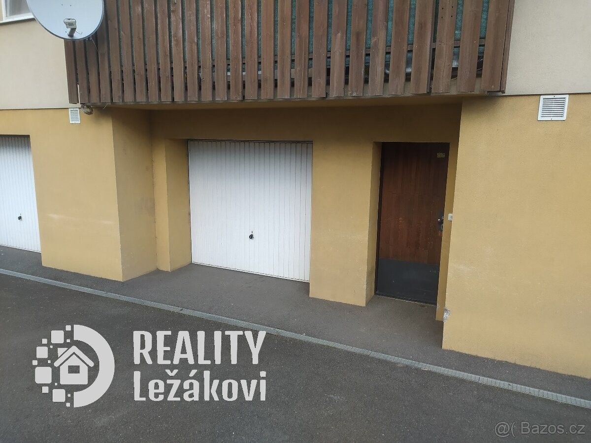 Prodej garáž - Holešov, 769 01, 20 m²