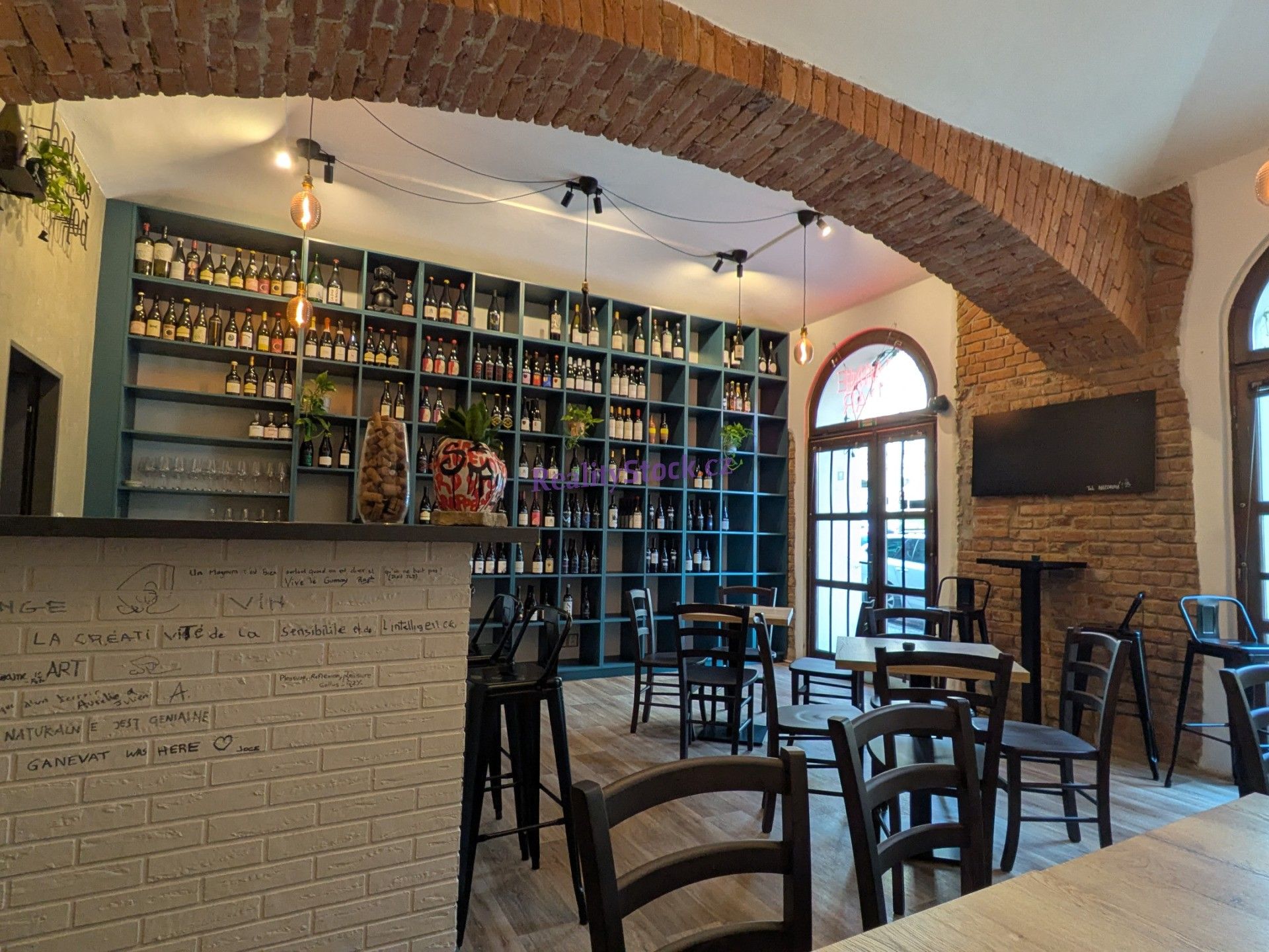 Restaurace · 80 m² · Francouzská, Praha - 3