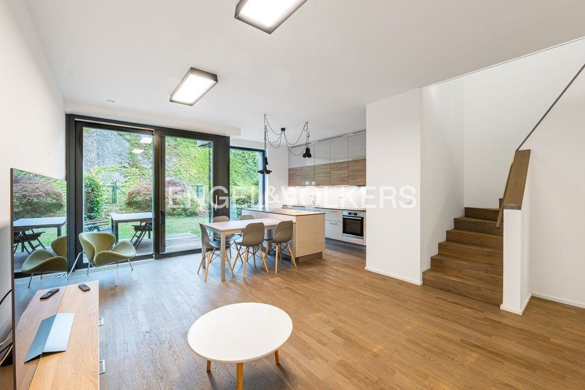 Rodinné domy, V Šáreckém údolí 2779, Praha Dejvice, 165 m² - 1