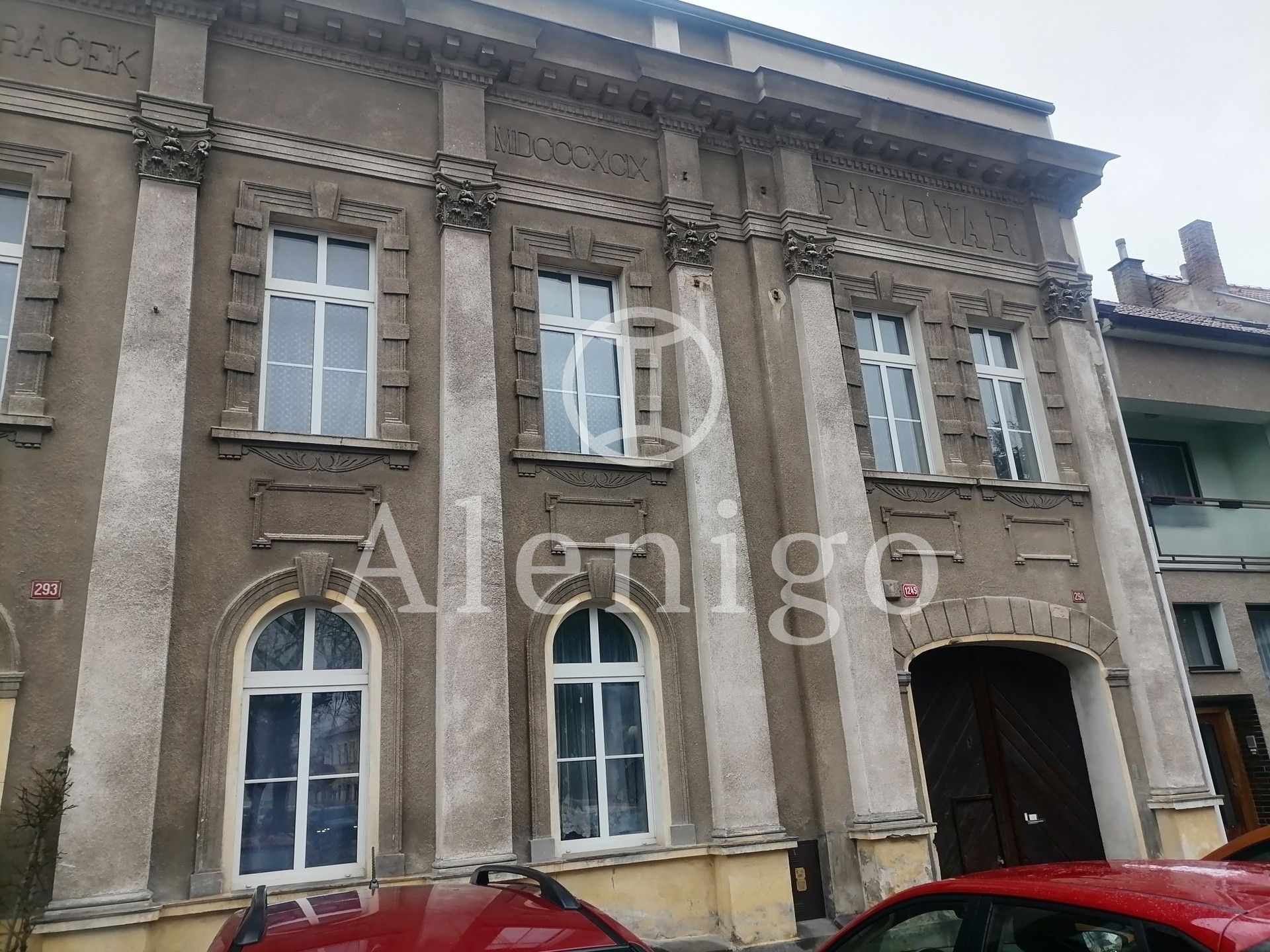 Prodej rodinný dům - nám. Komenského, Kostelec nad Labem, 369 m²