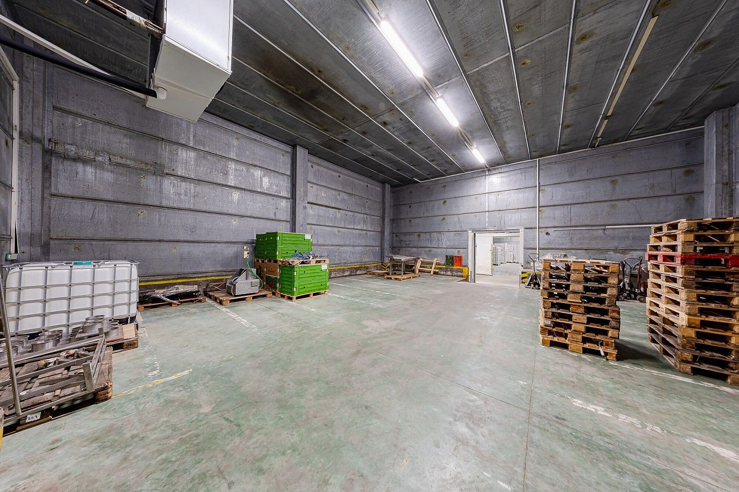 Sklady, Uherské Hradiště, 141 m² - 1