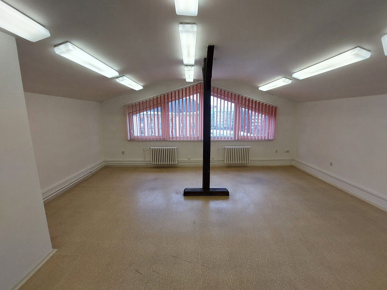 Kanceláře, Krnov, okres Bruntál, 175 m² - 1