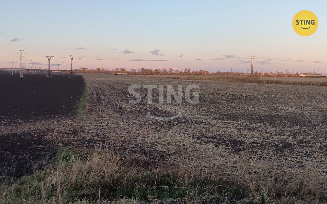 Prodej zemědělský pozemek - Břeclav, 10 356 m²