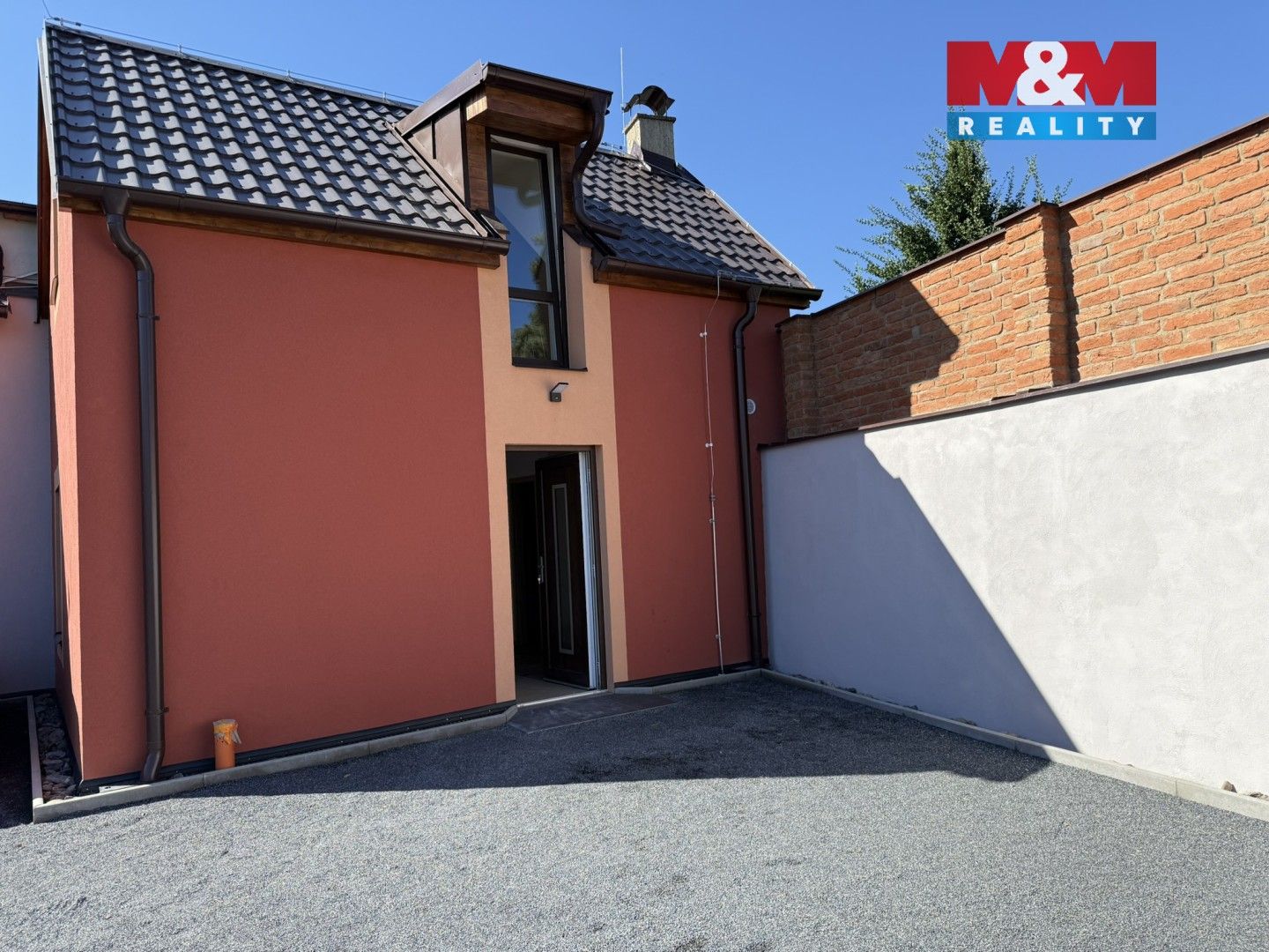 Pronájem kancelář - Revoluční, Měšice, 43 m²