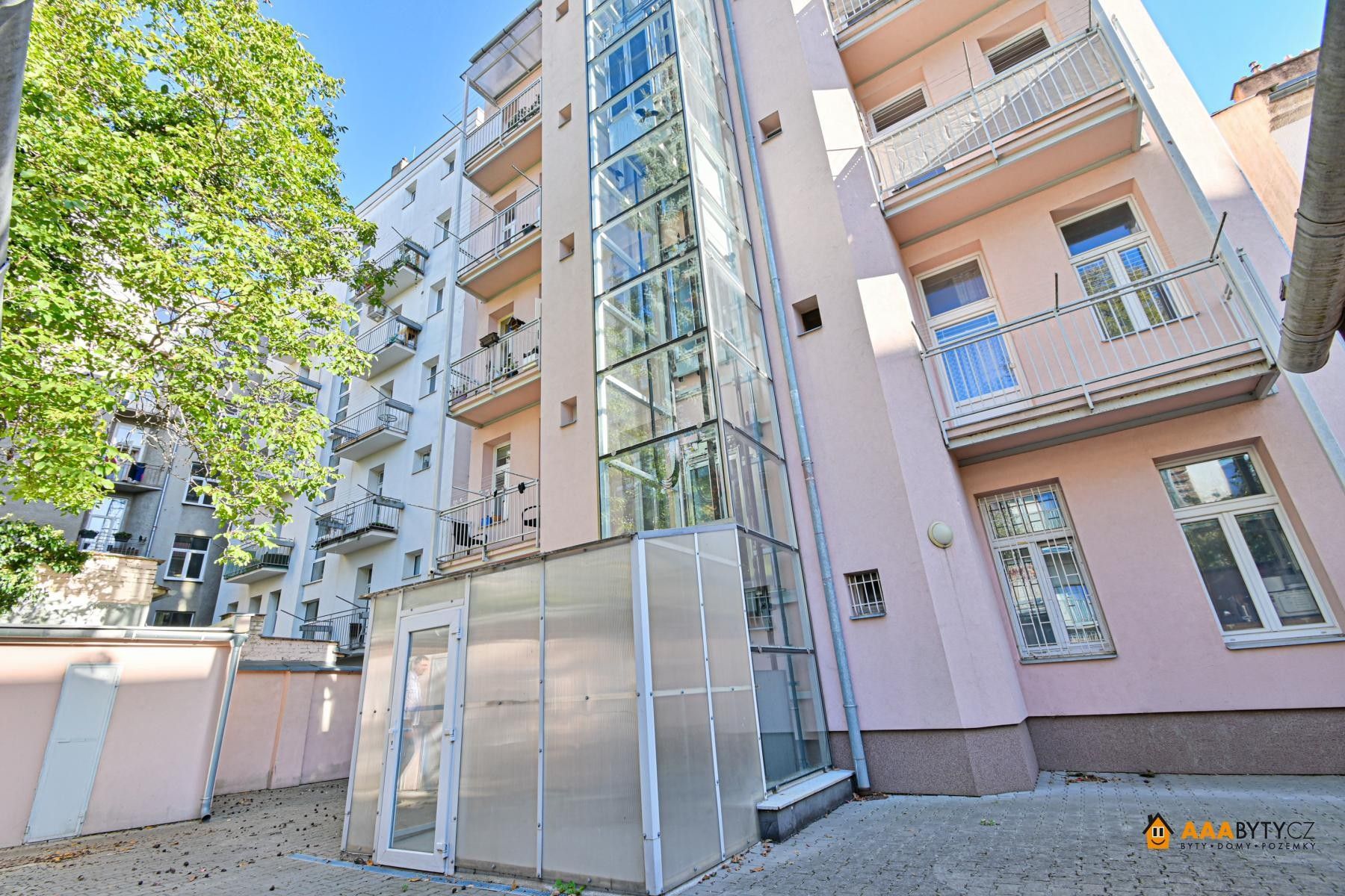 2+kk, Pionýrská, Brno, 34 m² - 1
