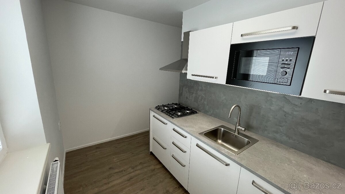 Byt · Sezemice, 533 04 - 3