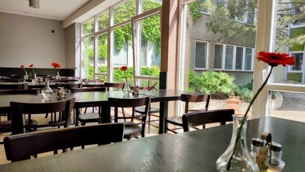 Pronájem kancelář - Zelený pruh, Praha, 321 m²