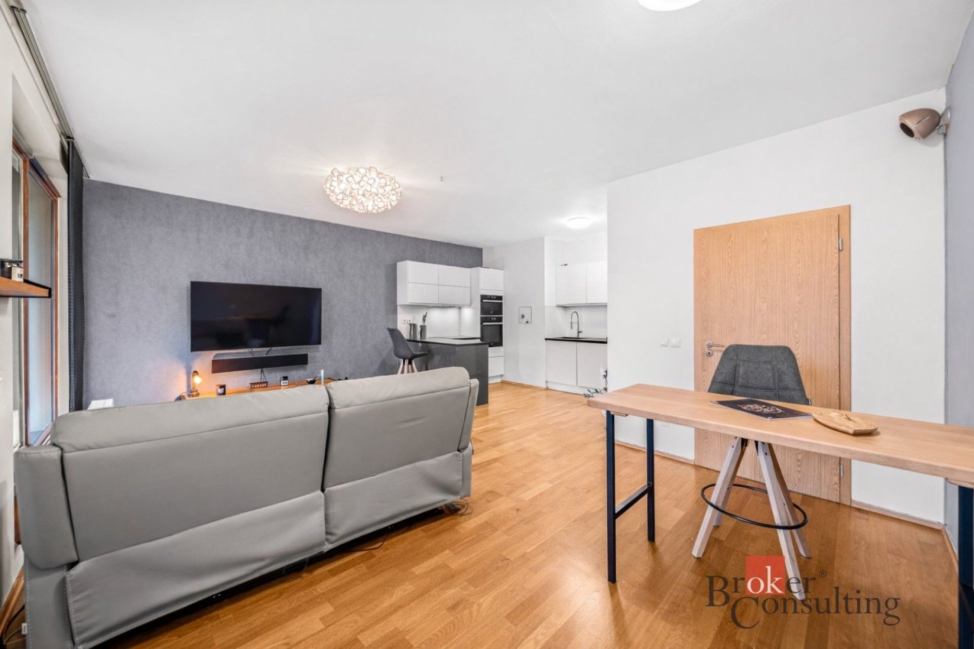 Pronájem byt 3+kk - Varhulíkové, Praha, 78 m² - 5