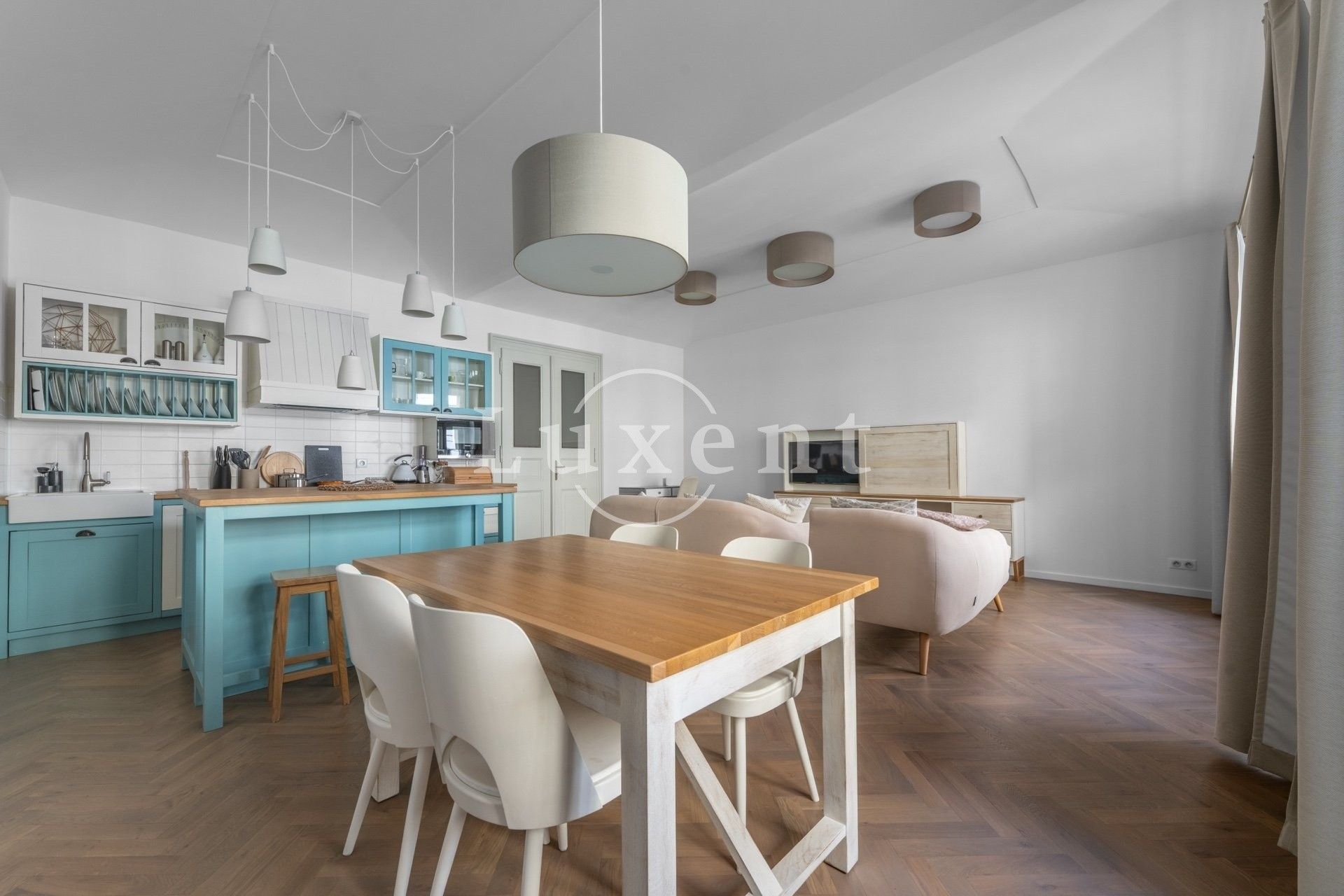 2+kk, Kaprova 49, Praha Staré Město, 84 m² - 2