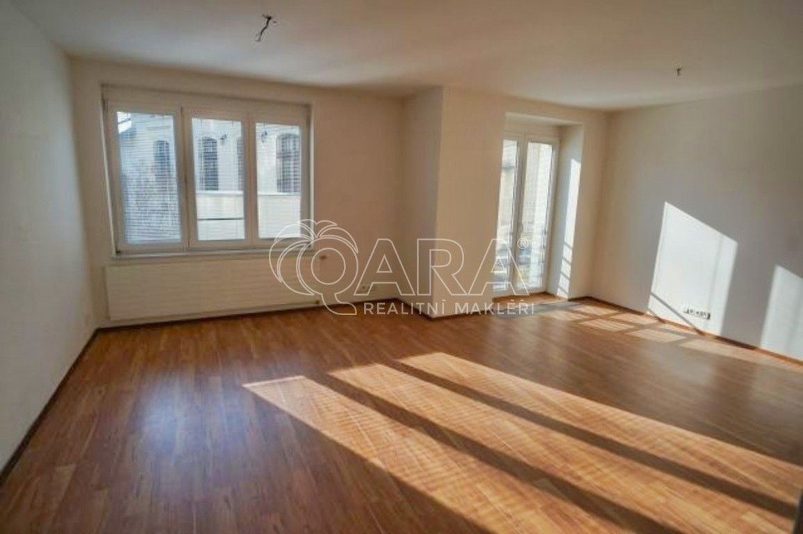 2+kk, Rybalkova, Praha, 68 m²