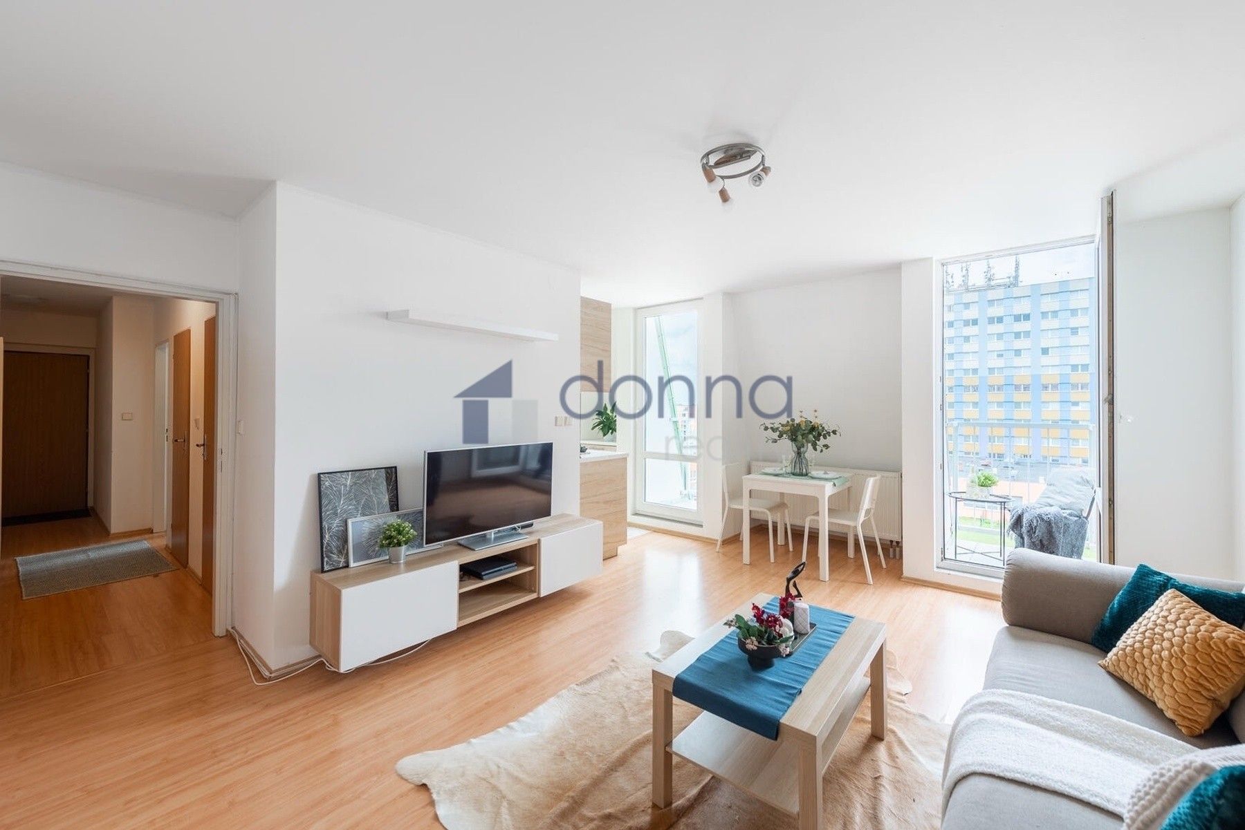 2+kk, Za černým mostem, Praha, 51 m²