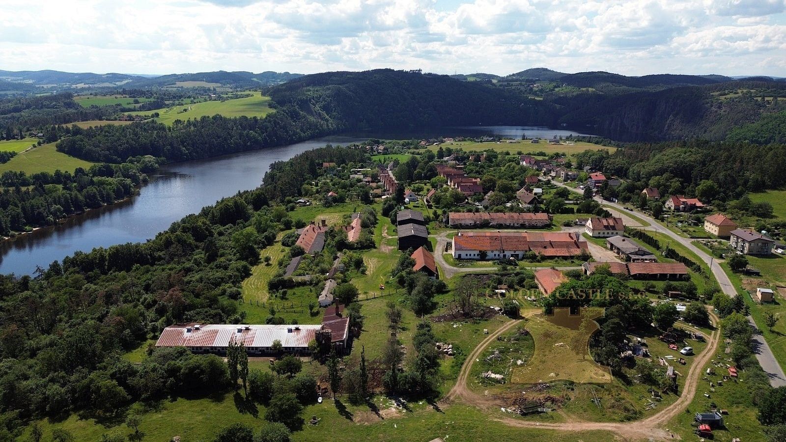 Výrobní prostory, Dublovice - Zvírotice, okres Příbram, Středočeský kraj, 7 000 m² - 2