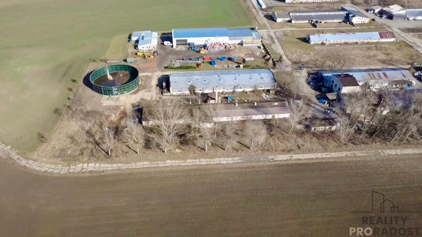 Prodej výrobní prostory - Nosislav, 5 m²