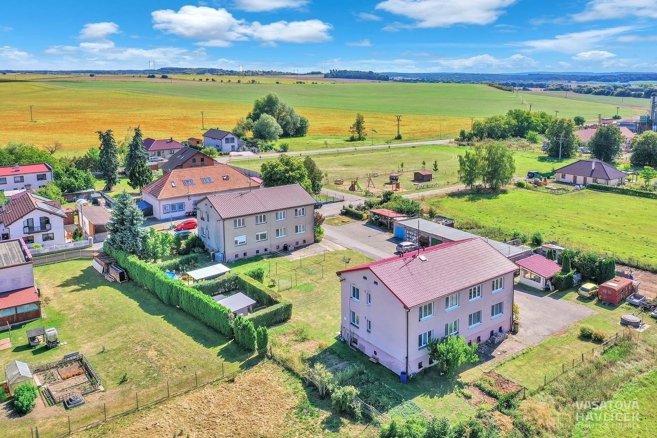 2+1, Lhota, Přelouč, 63 m²