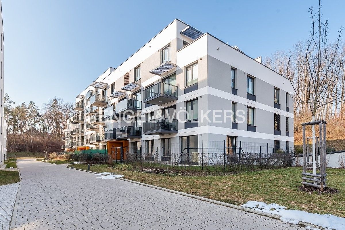 Kanceláře, Nurmiho 1668, Praha, 37 m²