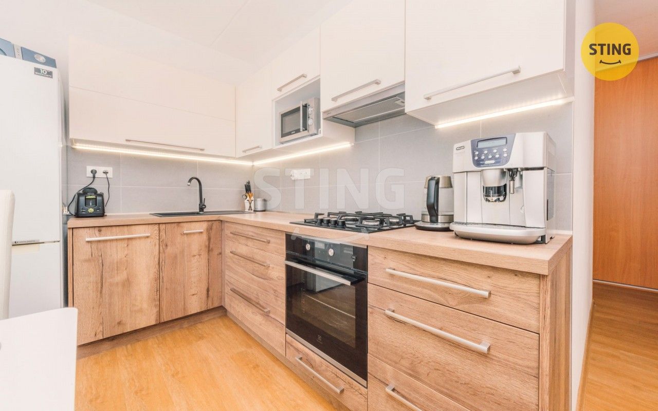 Prodej byt 3+1 - nábřeží Závodu míru, Pardubice, 74 m² - 2