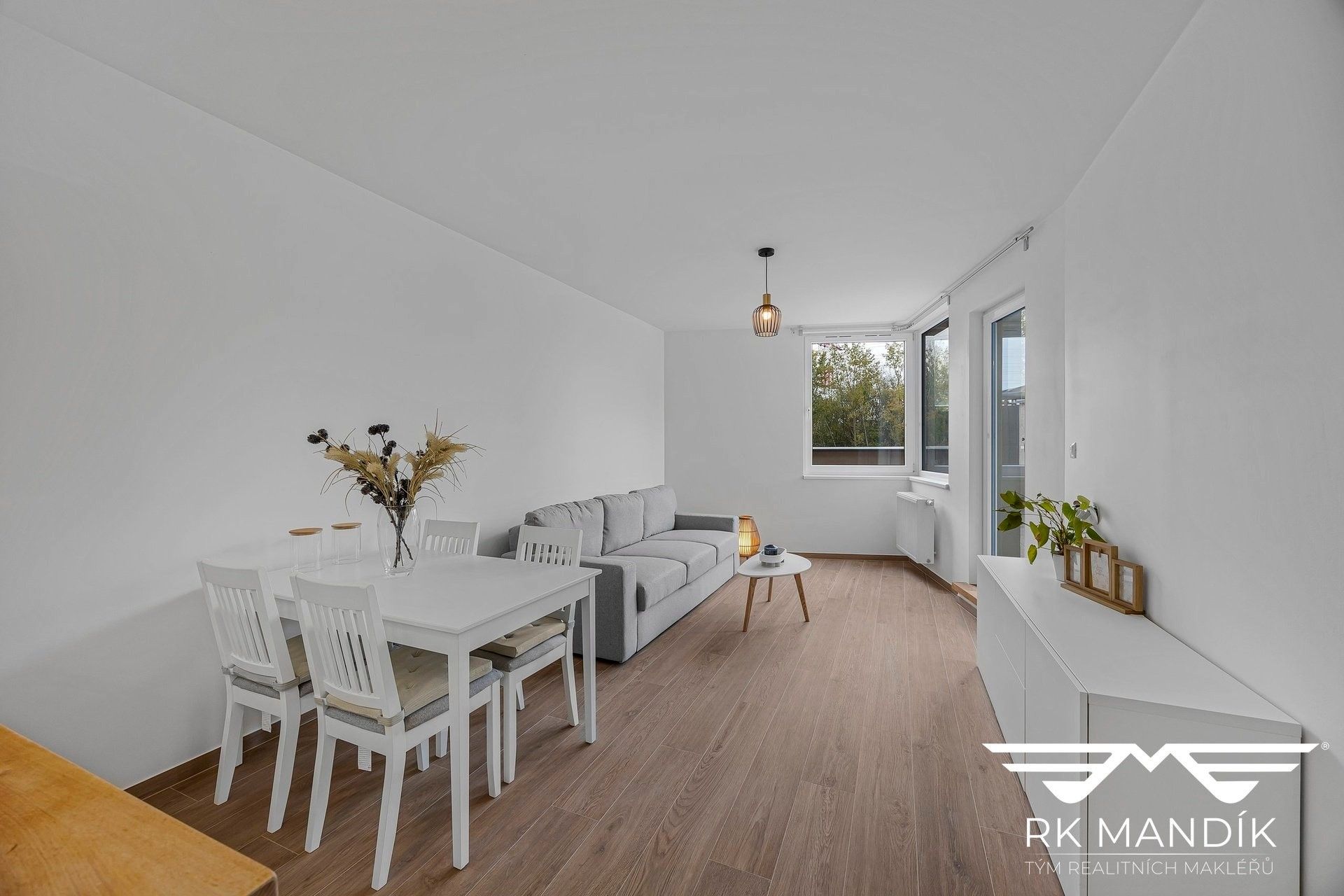 Pronájem byt 2+kk - Kytlická, Praha, 53 m²