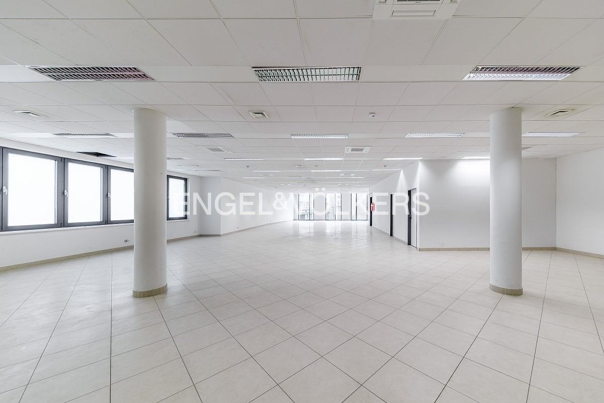 Pronájem kancelář - Vodičkova, Praha, 300 m²