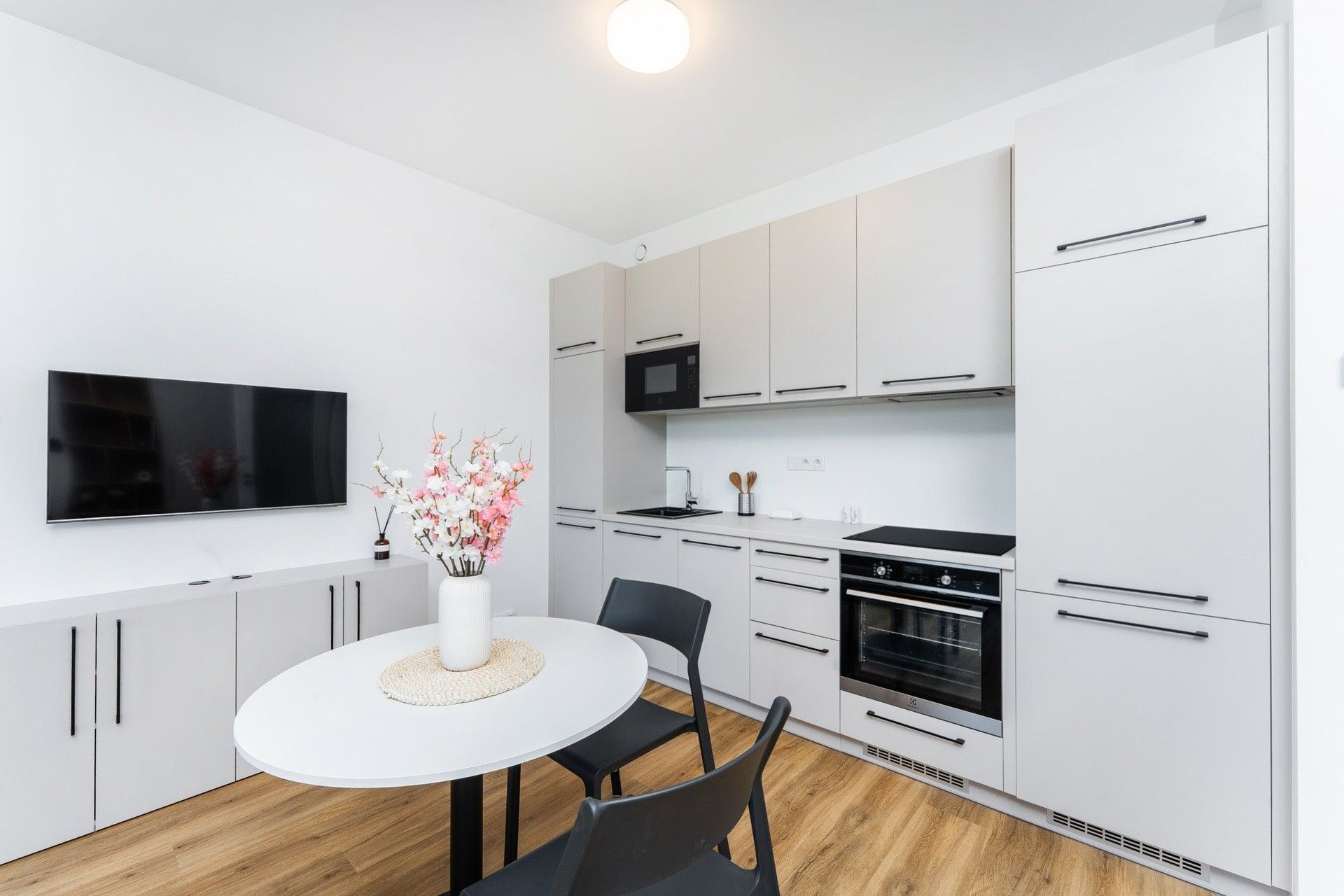 Byt 1+kk · 38 m² · Odkolkova,Vysočany,Praha - 4