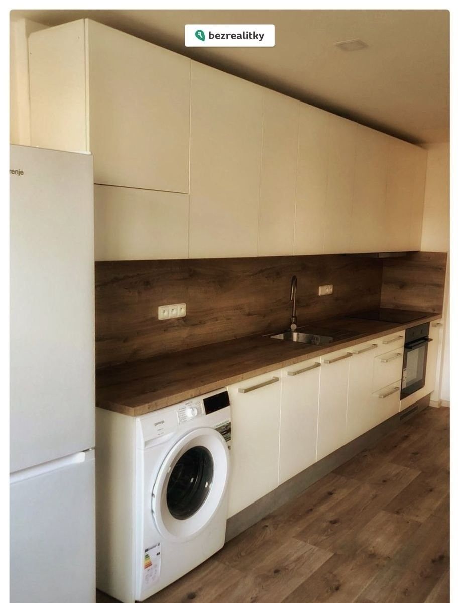 4+1, Smikova, Praha, 104 m²