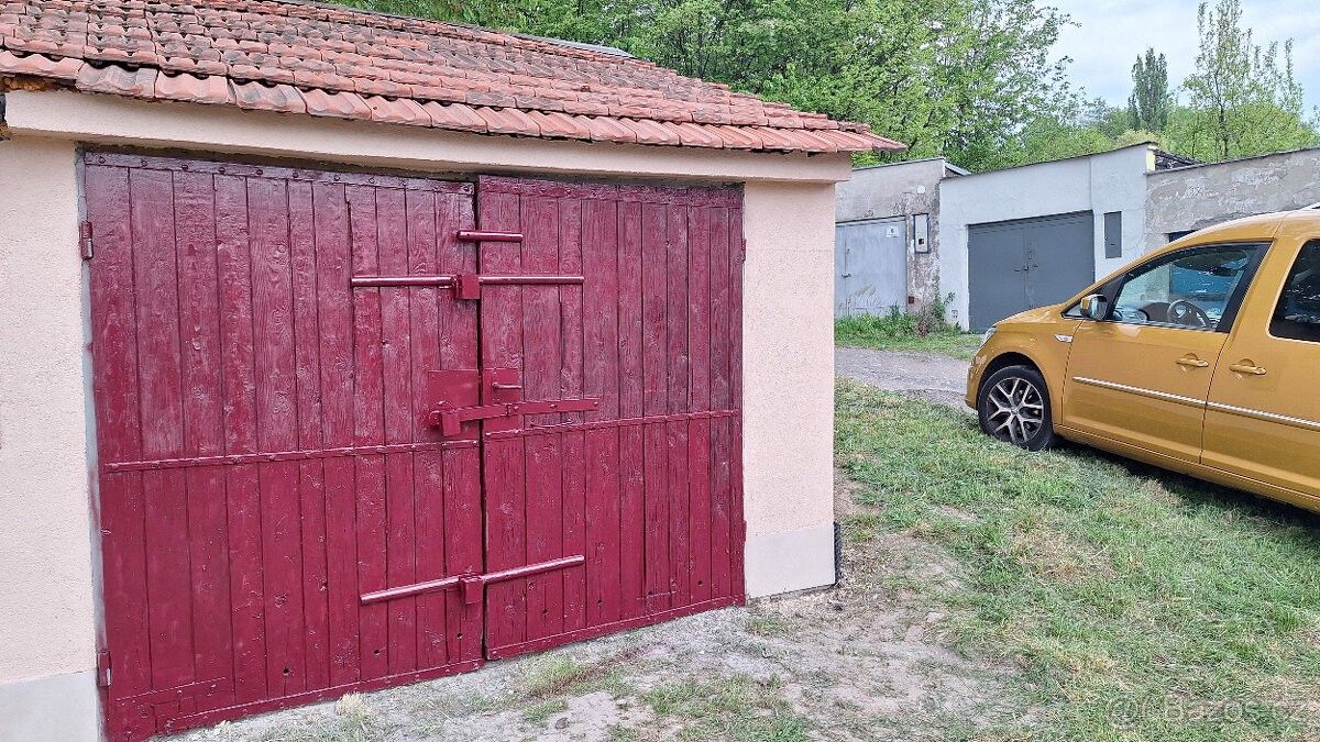 Garáž