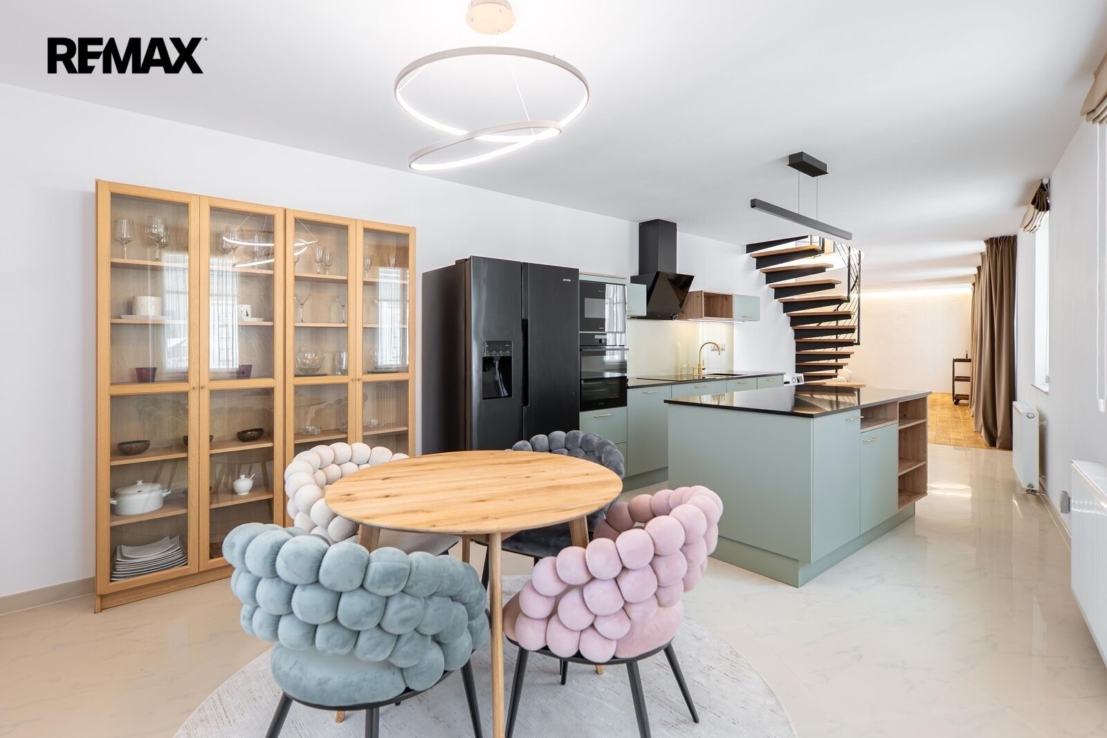 4+kk, Na Neklance 2530, Praha Smíchov, 149 m² - 1