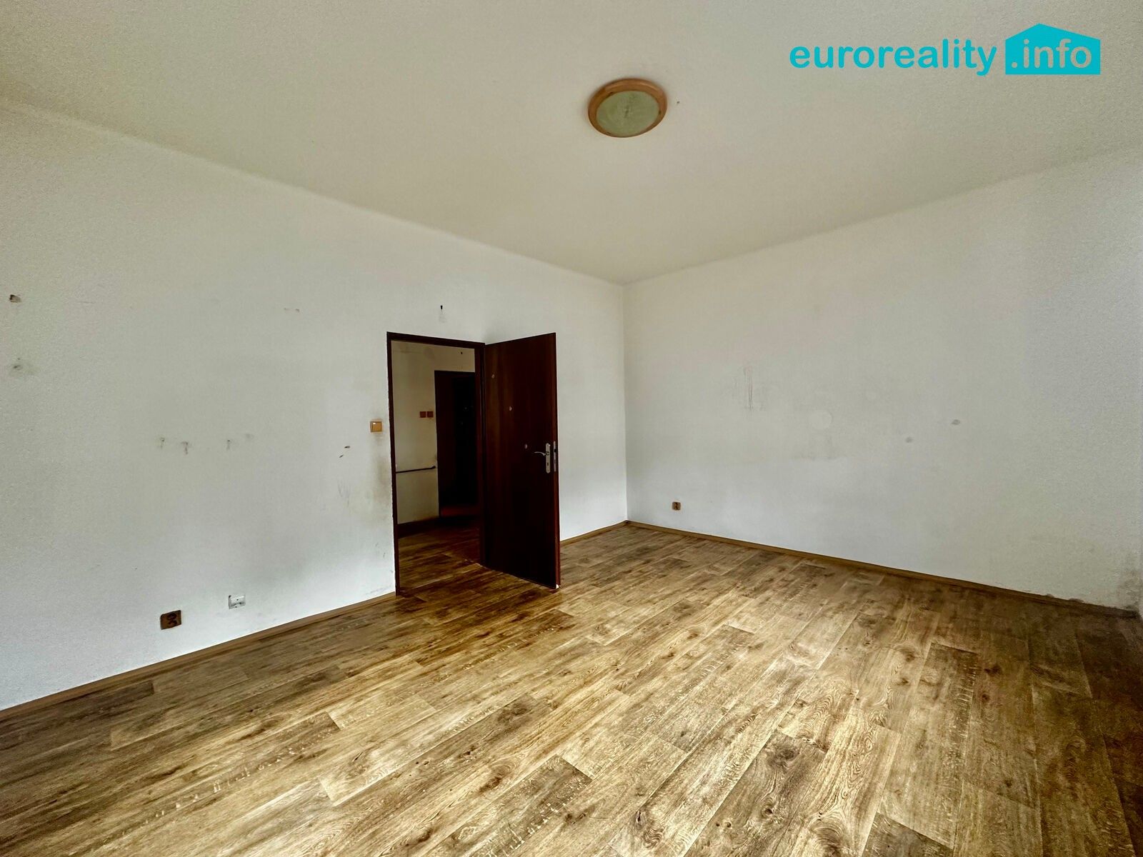 Prodej byt 1+1 - sídliště 9. května, Nejdek, 40 m² - 5
