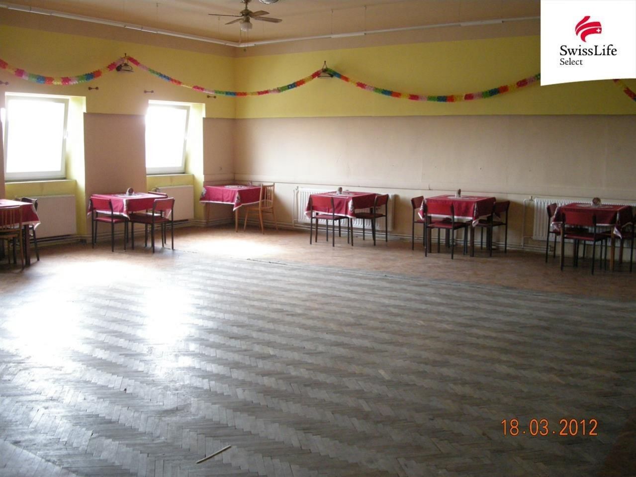 Restaurace · 1 300 m² · Jeníkov - 3