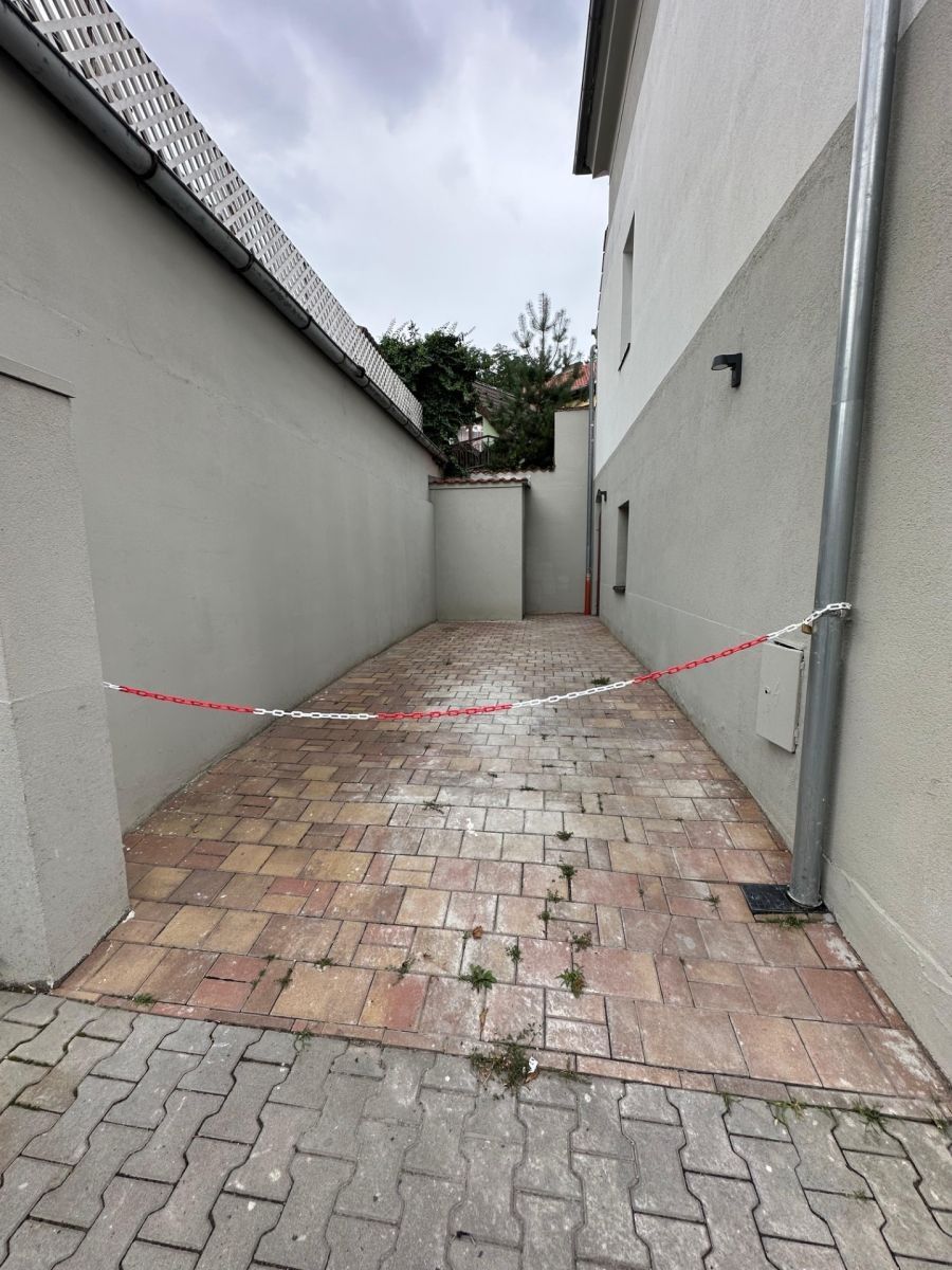 Garáž · 28 m² · Elišky Přemyslovny, Praha - Zbraslav - 3