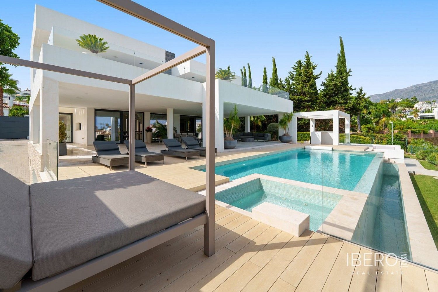 Rodinný dům · 473 m² · Nueva Andalucía, ES - 3