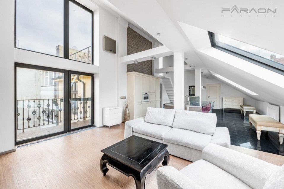 3+kk, Křemencova, Praha, 162 m²