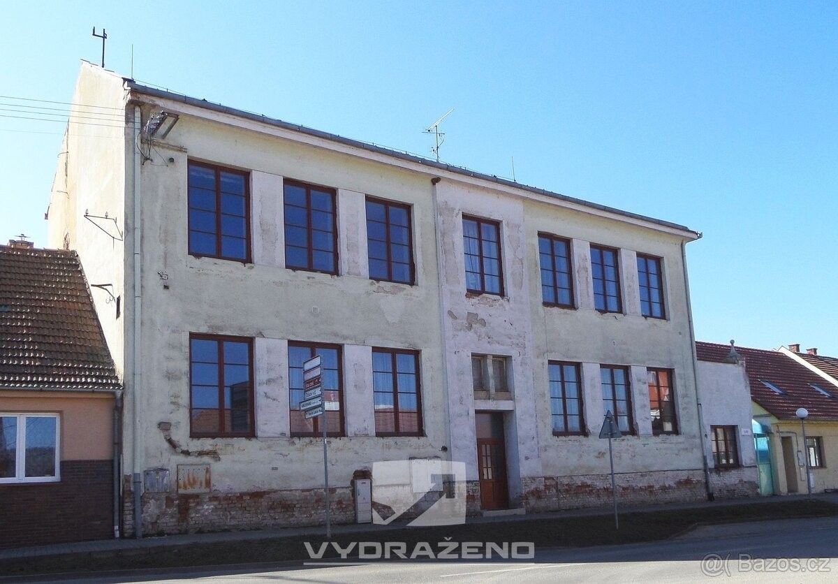 Prodej rodinný dům - Dolní Kounice, 664 64