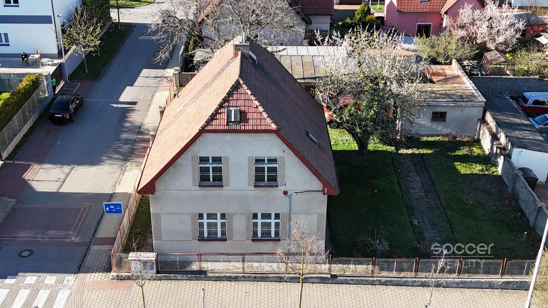 Zahrady, Náchodská, Praha, 450 m² - 2