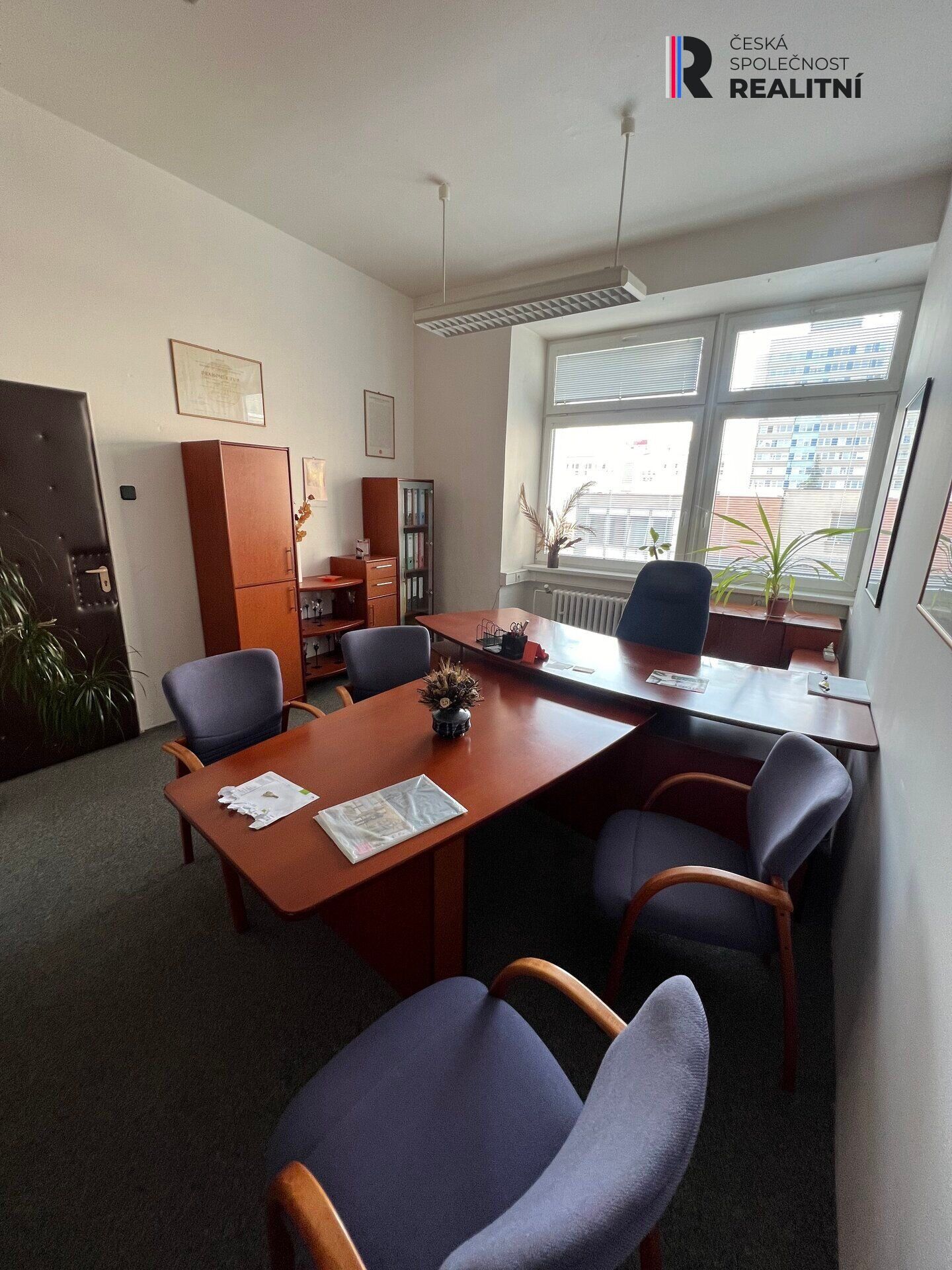 Pronájem kancelář - Kvítková, Zlín, 37 m²