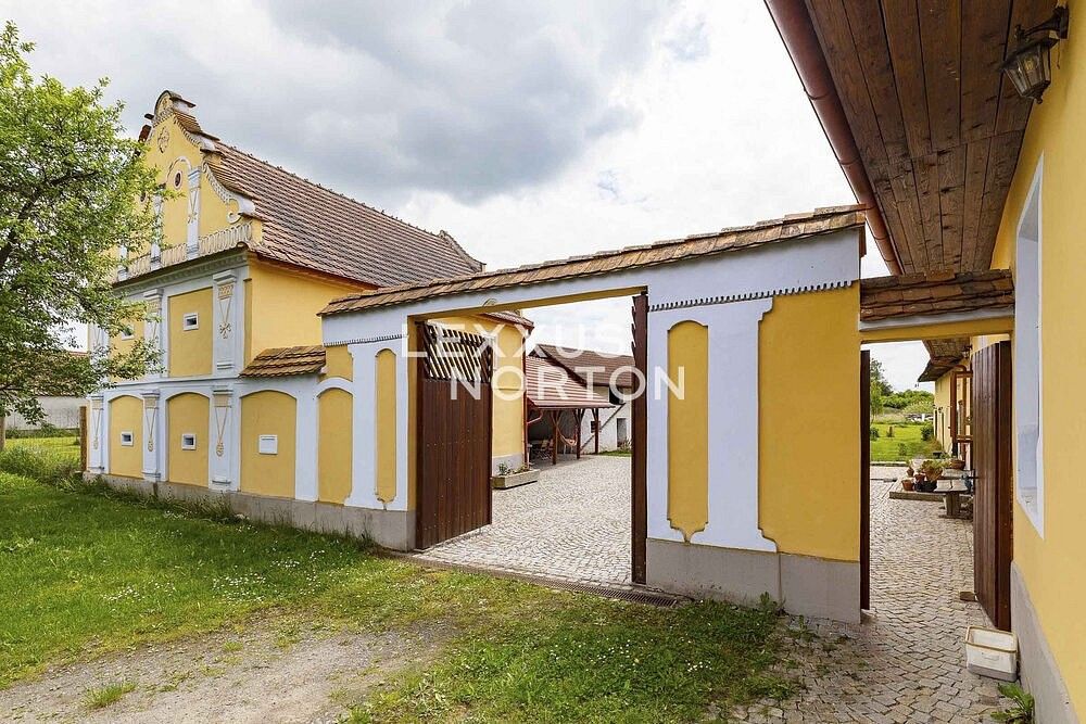Rodinný dům · 450 m² · Komárov, okres Tábor, Jihočeský kraj - 3