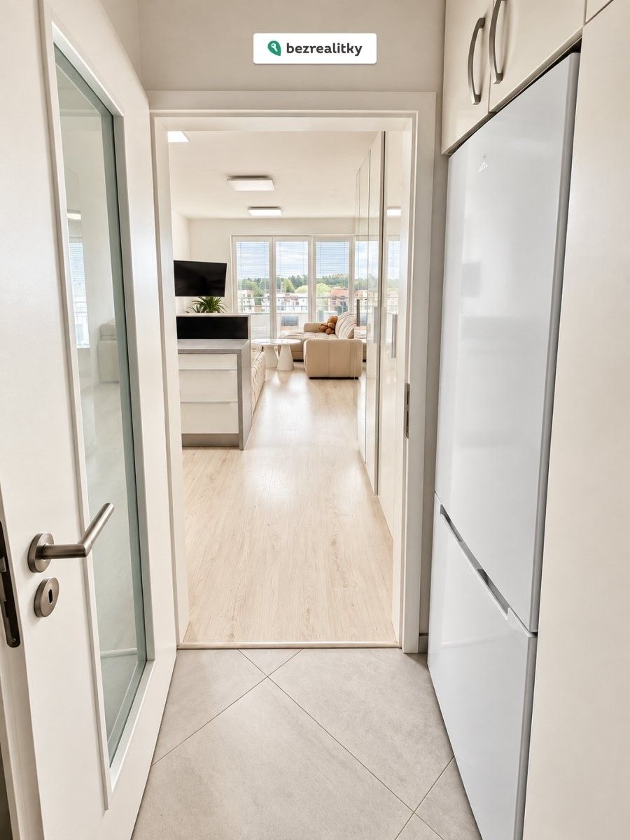 Byt 1+kk · 38 m² · Kadečkové 869, Praha Letňany - 3