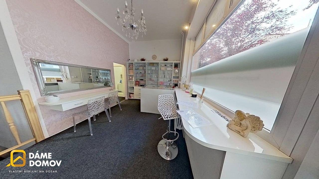 Obchodní prostory, 77 m²