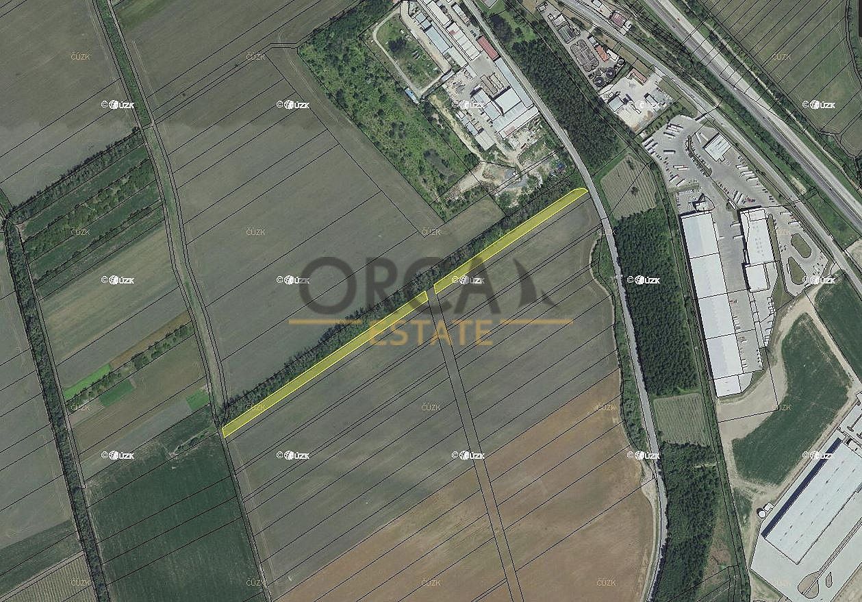 Zemědělský pozemek, 1 354 m²