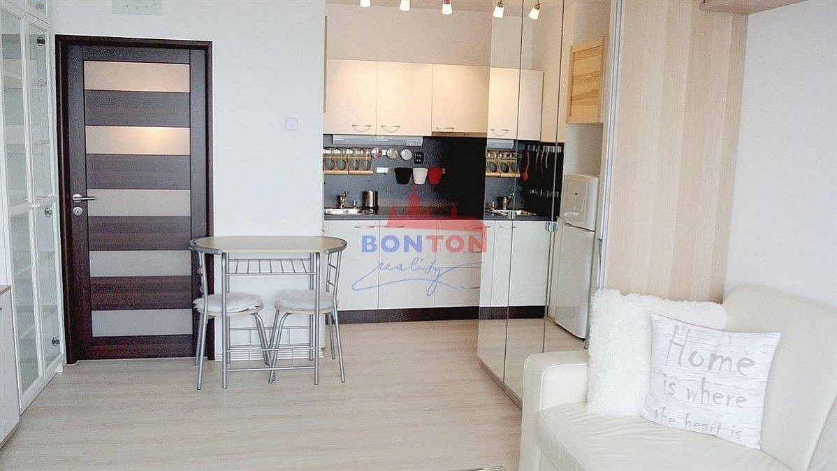 Byt 1+kk · 27 m² · Hlavatého, Praha 4 - Háje - 3