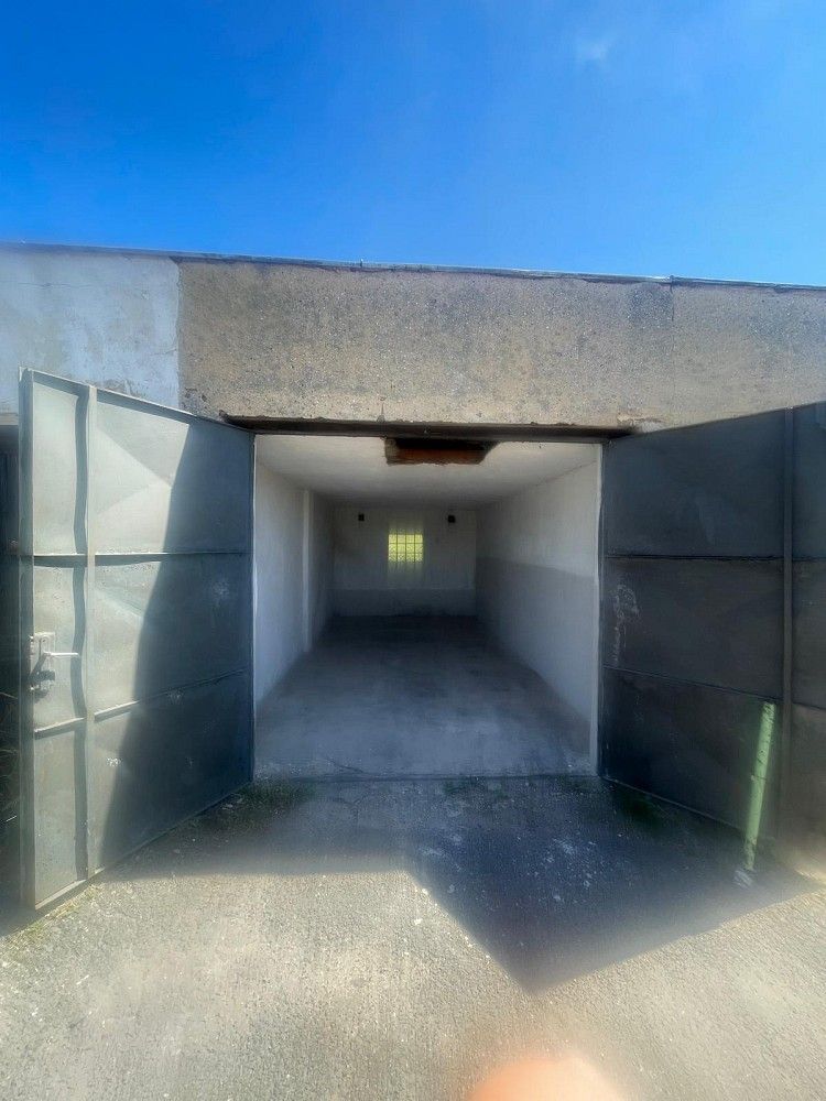 Garáže, Průhon, Rakovník, 20 m²