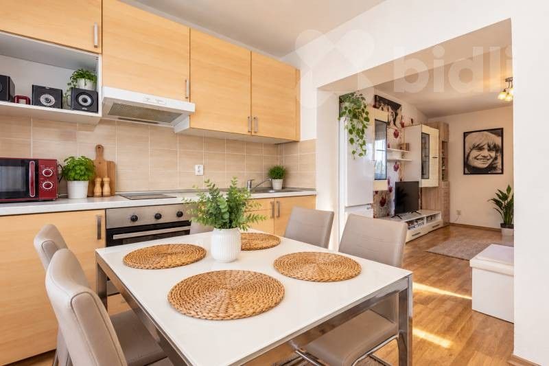 1+kk, 5. máje 272, Praha Stodůlky, 33 m² - 1