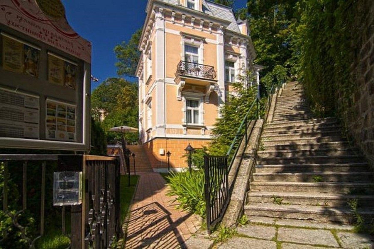 Prodej ubytovací zařízení - Sadová, Karlovy Vary, Česko, 400 m²
