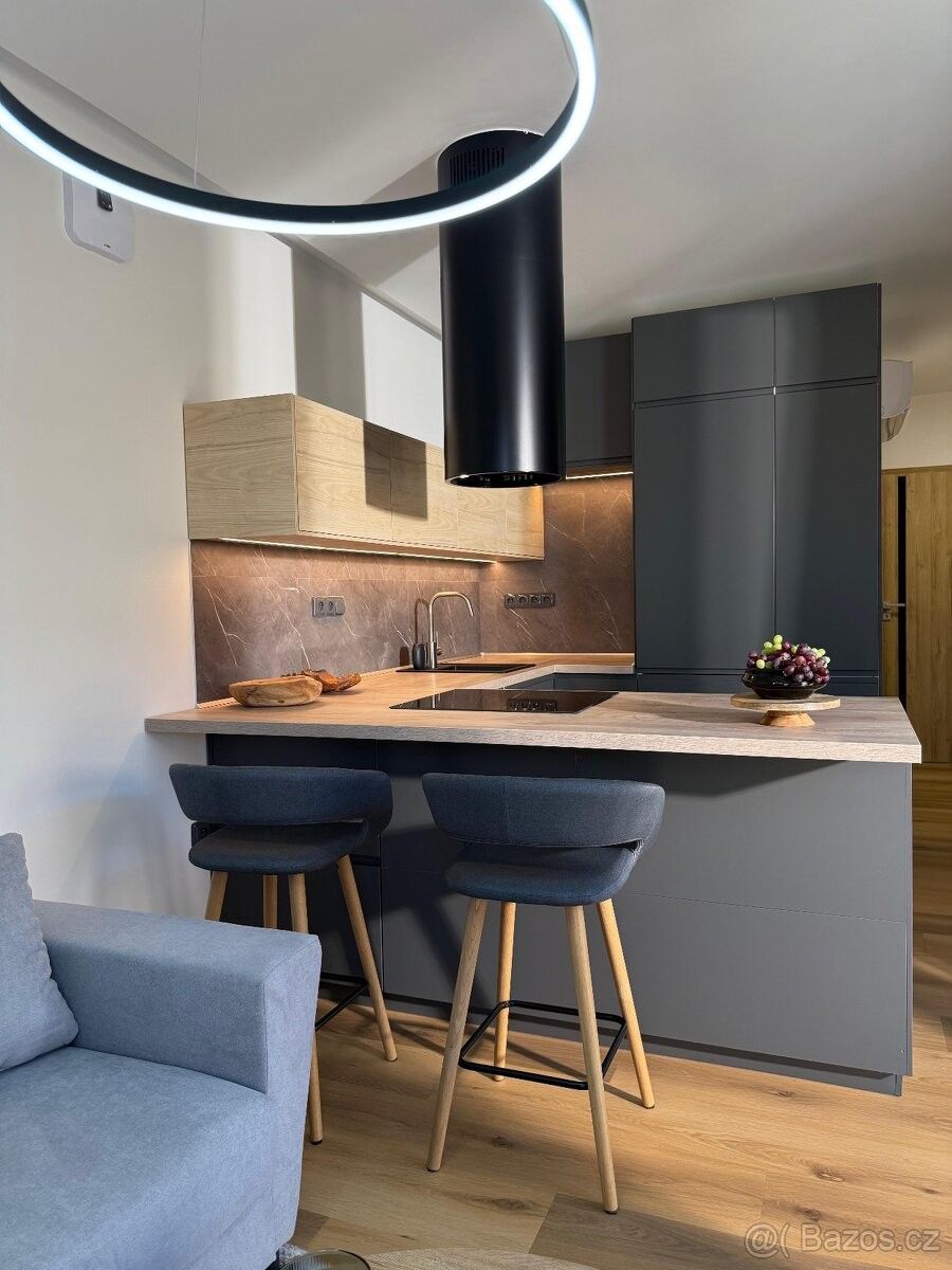 Prodej rodinný dům - Praha, 149 00